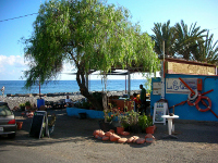 Splash Gomera - Places to Eat - La Chalana